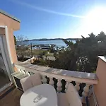 Beautiful In With House Sea View Διαμέρισμα Turanj